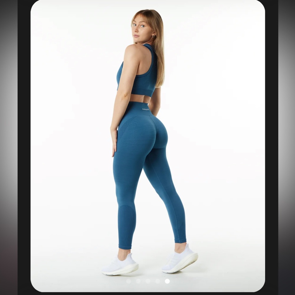 Alphalete Athletics Ozone Leggings - Atlantic Blue size M